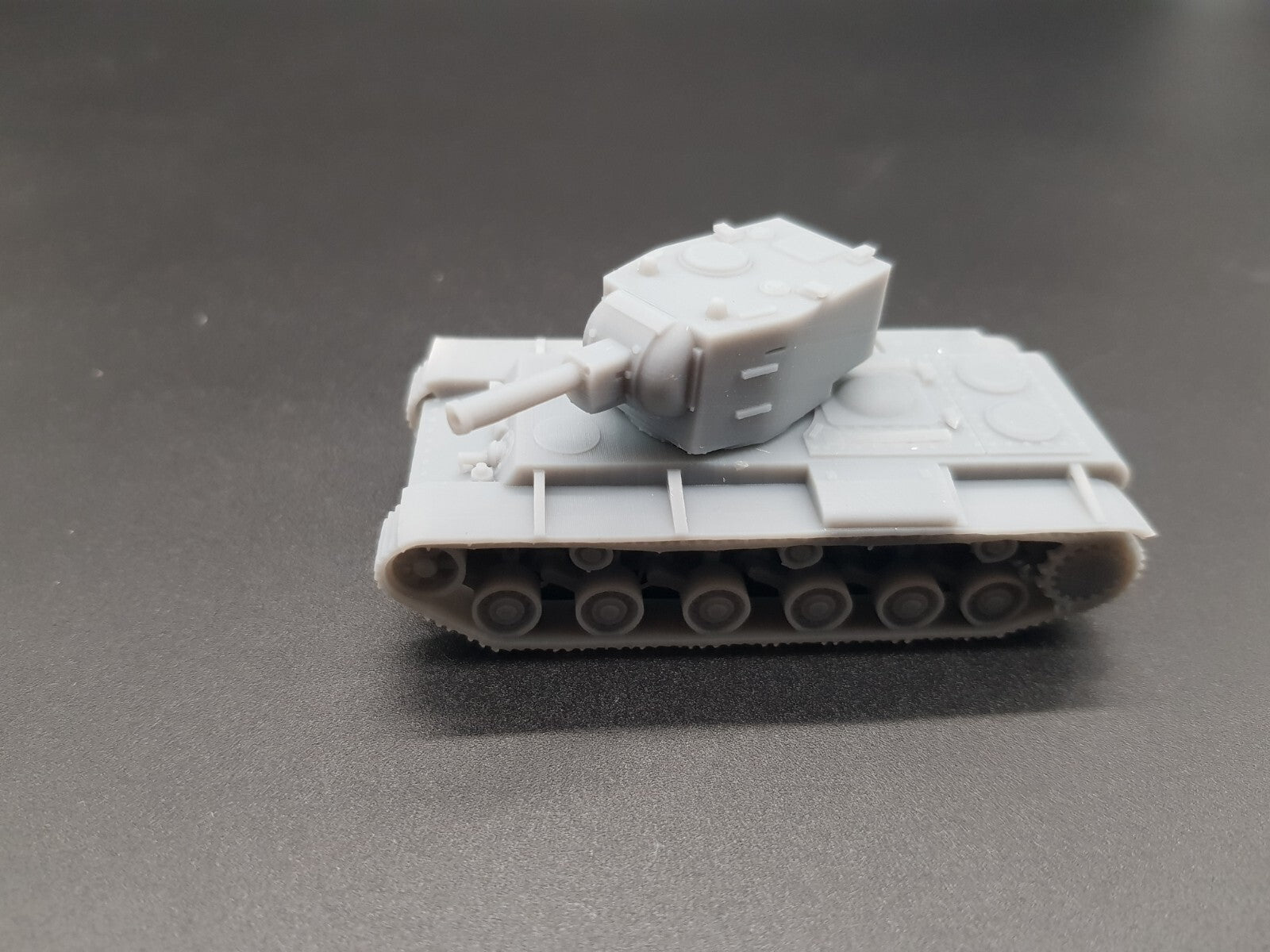 1:100 WW2 KV 2 Soviet Tank