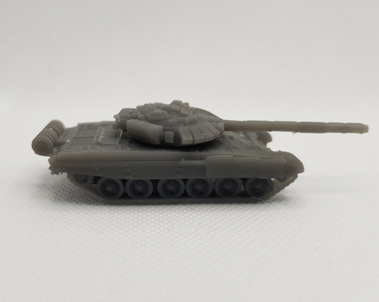 1:100 T72B3   russian  tank