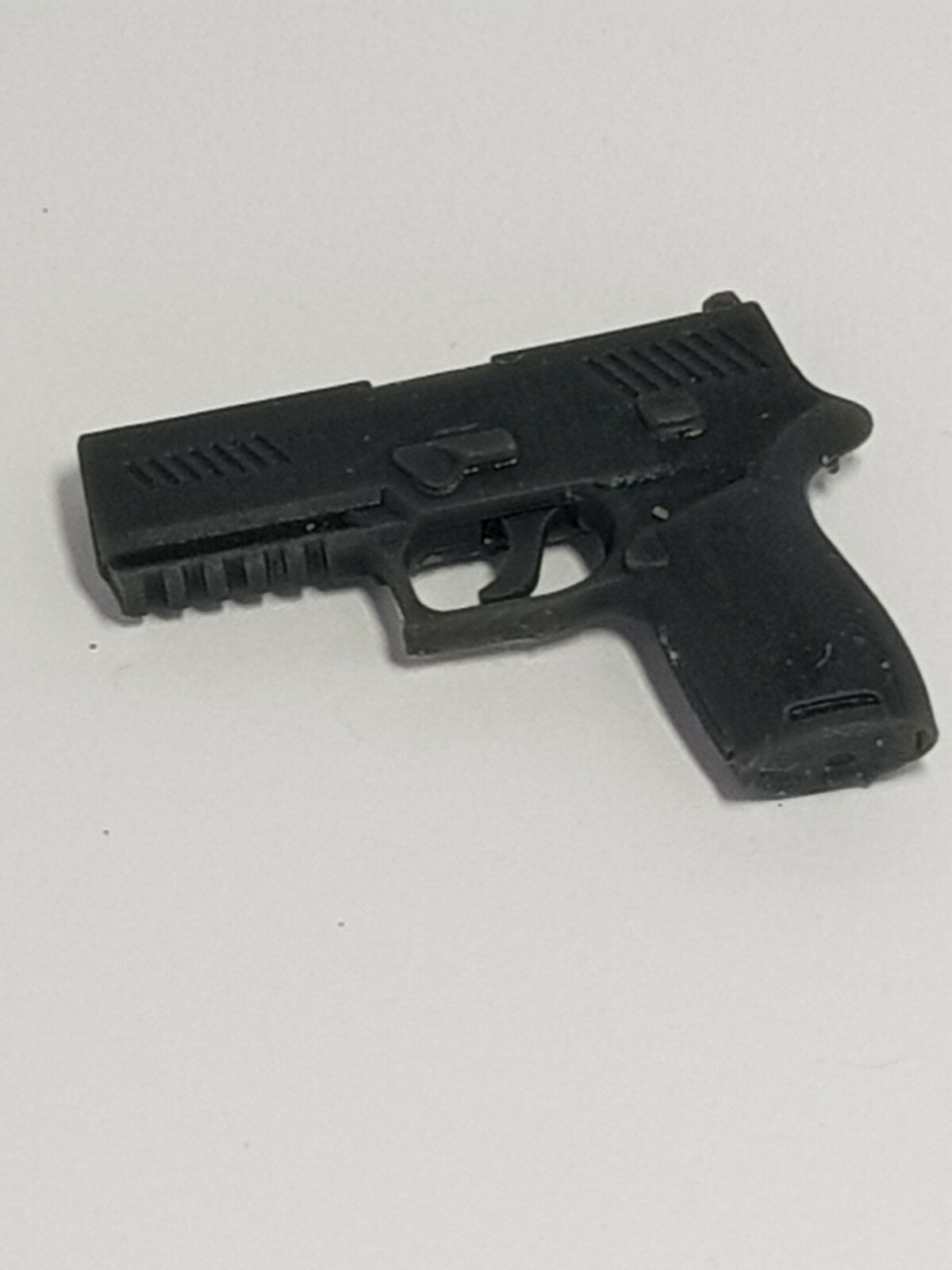 1/6 scale SIG SAUER P320 US Army M17   action figures