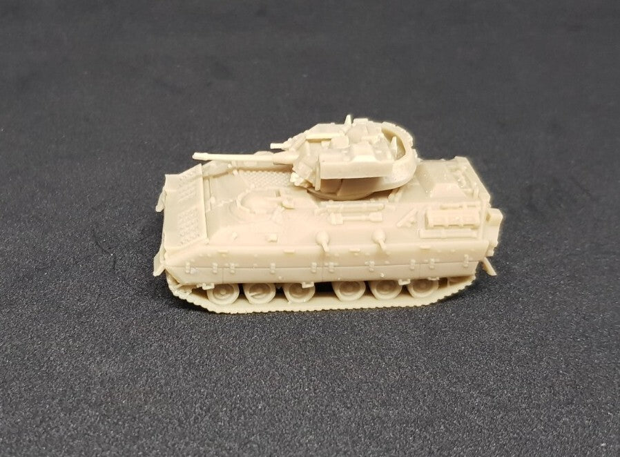 1:100 M2 Bradley  us army