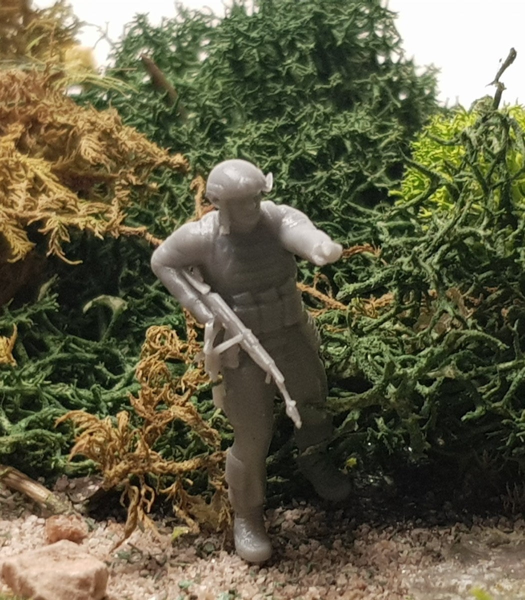 1/72  10  ukrainians moderns soldiers