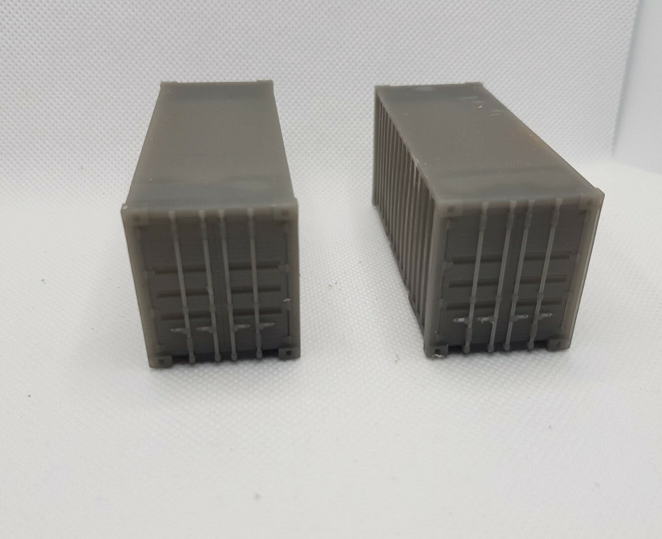 1/72  2 containers