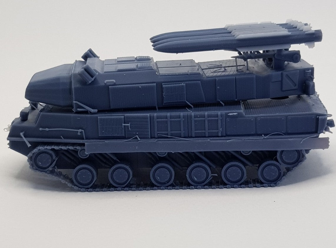 1:100    SA-11 BUK 9k37 GADFLY