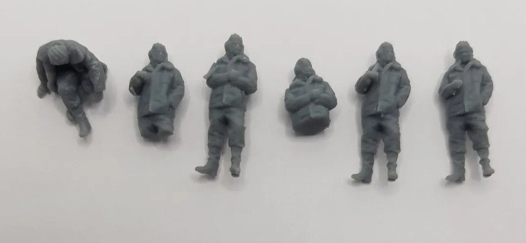 1/87  6 TANKS CREWS  soviet russian ukrainian