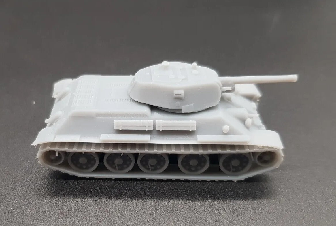 1:100 WW2 T34/76 Soviet Tank