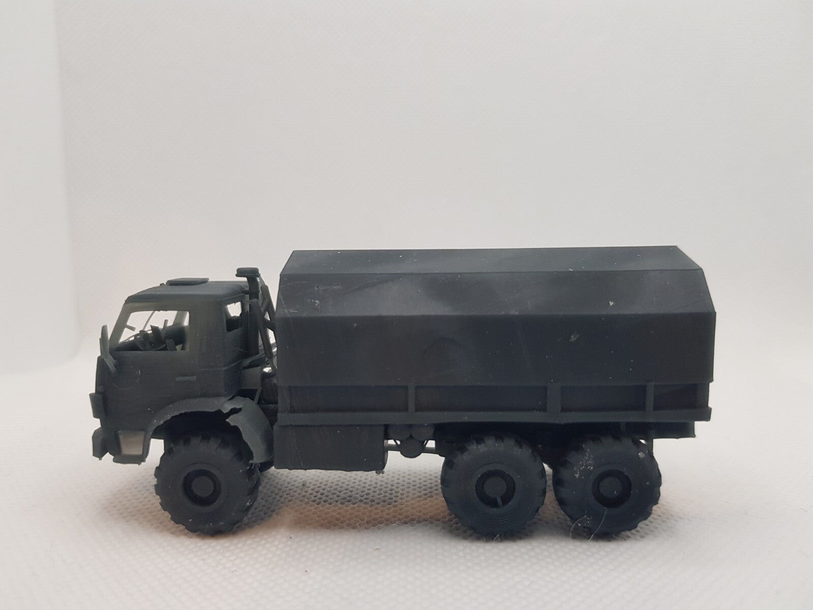 1:87 KAMAZ 6x6 truck russian army