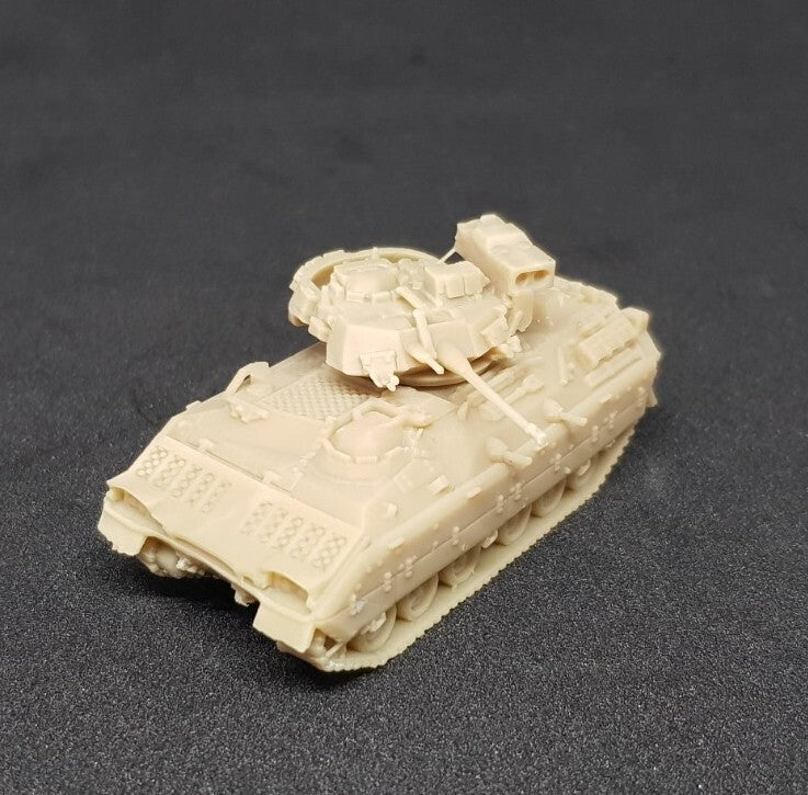 1:100 M2 Bradley  us army