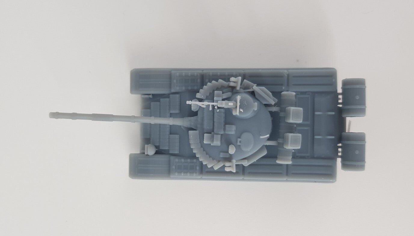 1:100 T80 bvm  russian tank