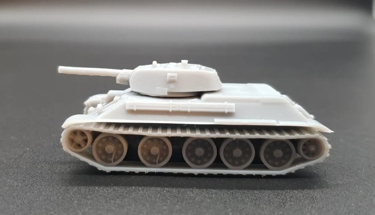 1:100 WW2 T34/76 Soviet Tank