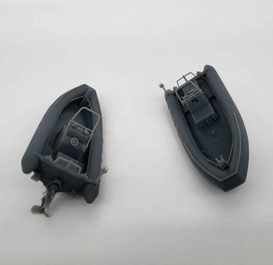 1:87  2 NAVY SEALS commando Boat
