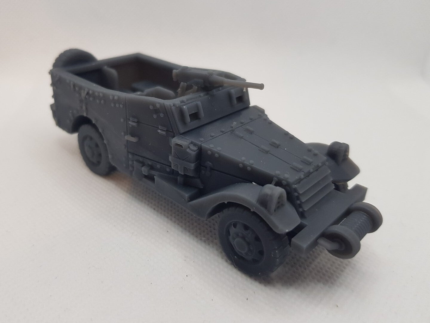 1:43 WW2 white M3 scout car