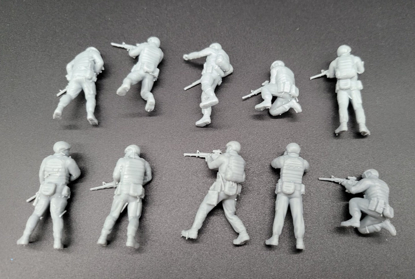 Ukrainian Soldiers - 1/43 - Modern Army Troops - 3D Printed Model - Resin