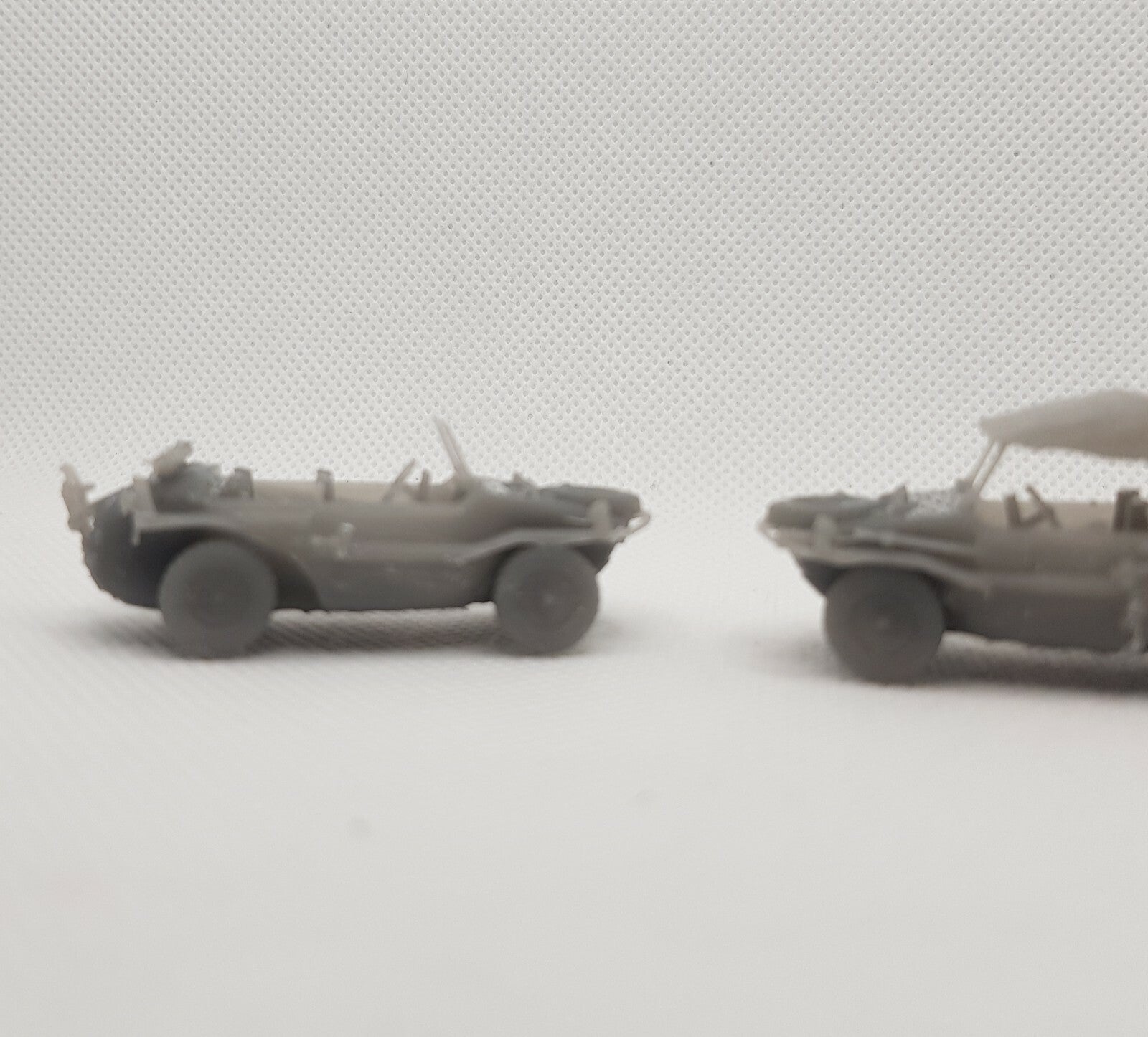 1:76   schwimmwagen x 2  WW2 german