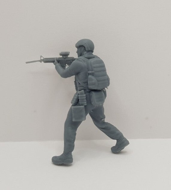 Ukrainian Soldiers x10 - 1/48 Scale - Modern Army - 3D Printed - Military Model