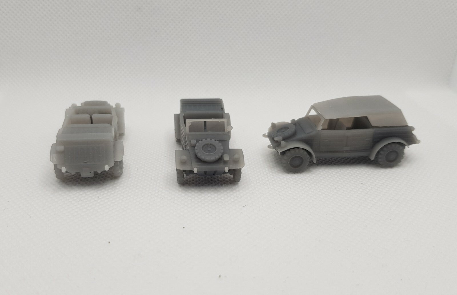 1:72   kubelwagen x 3  WW2 german