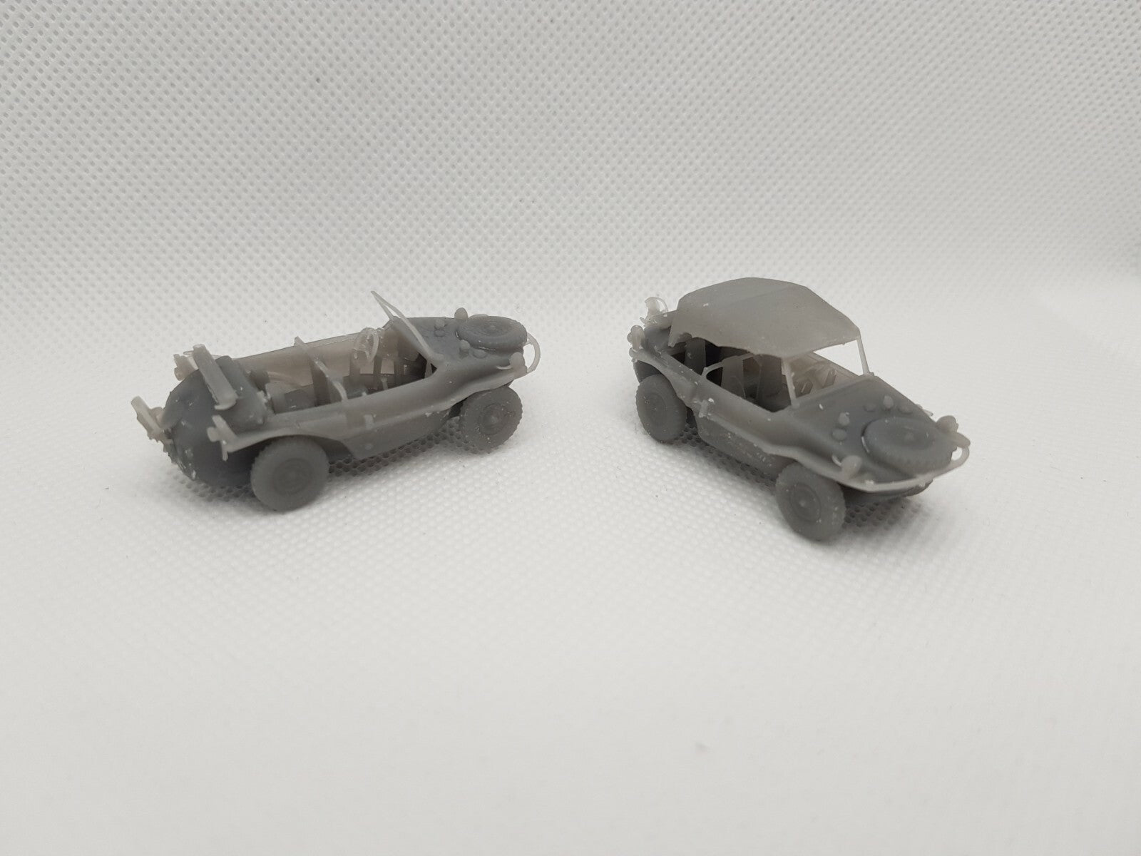 1:76   schwimmwagen x 2  WW2 german