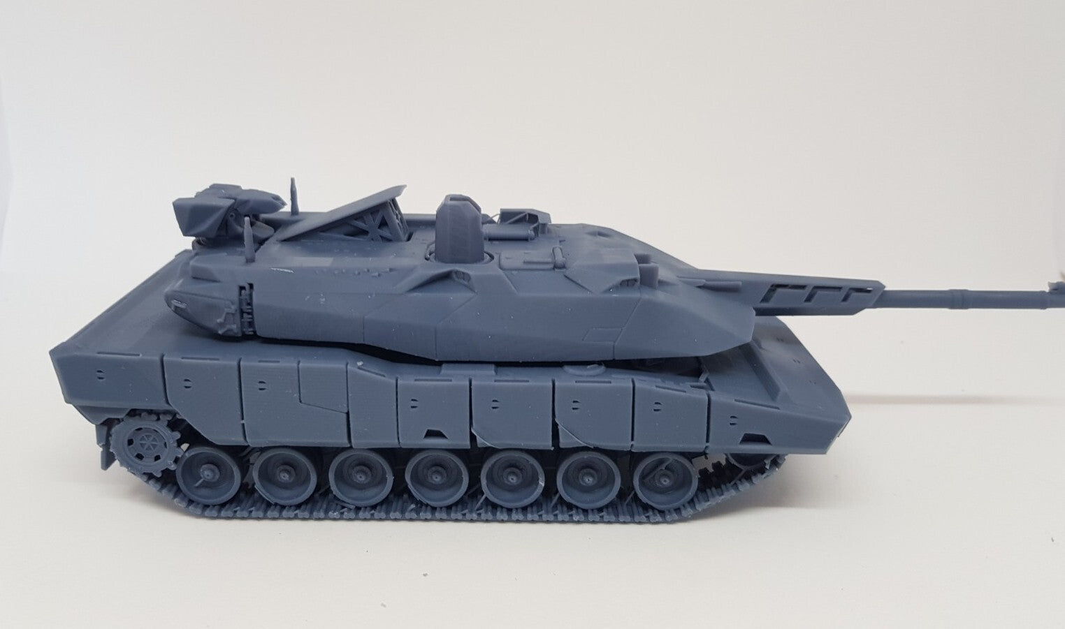 Panther KF51 Tank - 1/50 Scale - Rheinmetall - 3D Printed - Resin - Military Model