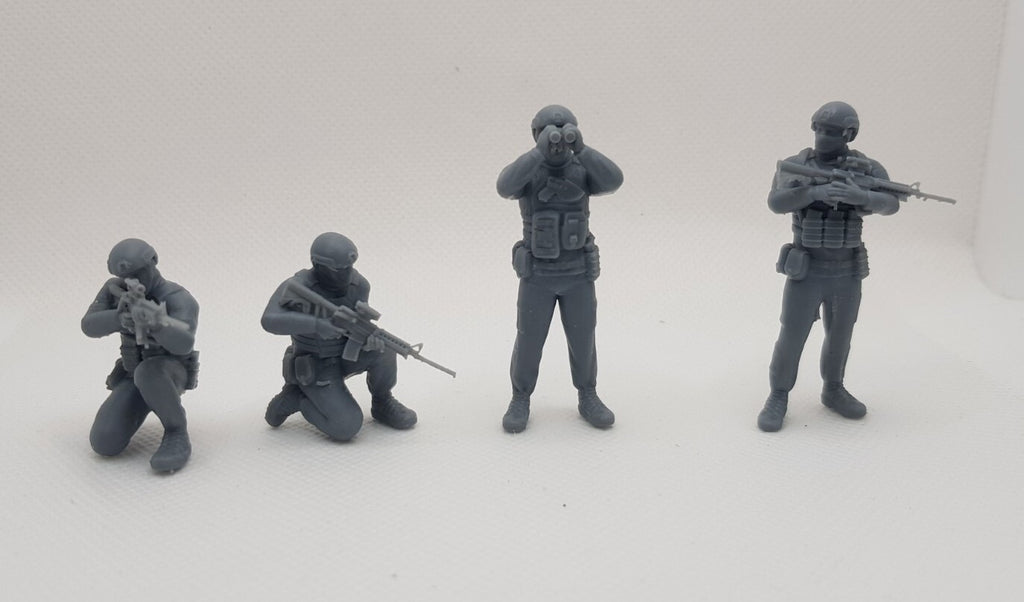 Ukrainian Soldiers - 1/43 - Modern Army Troops - 3D Printed Model - Resin