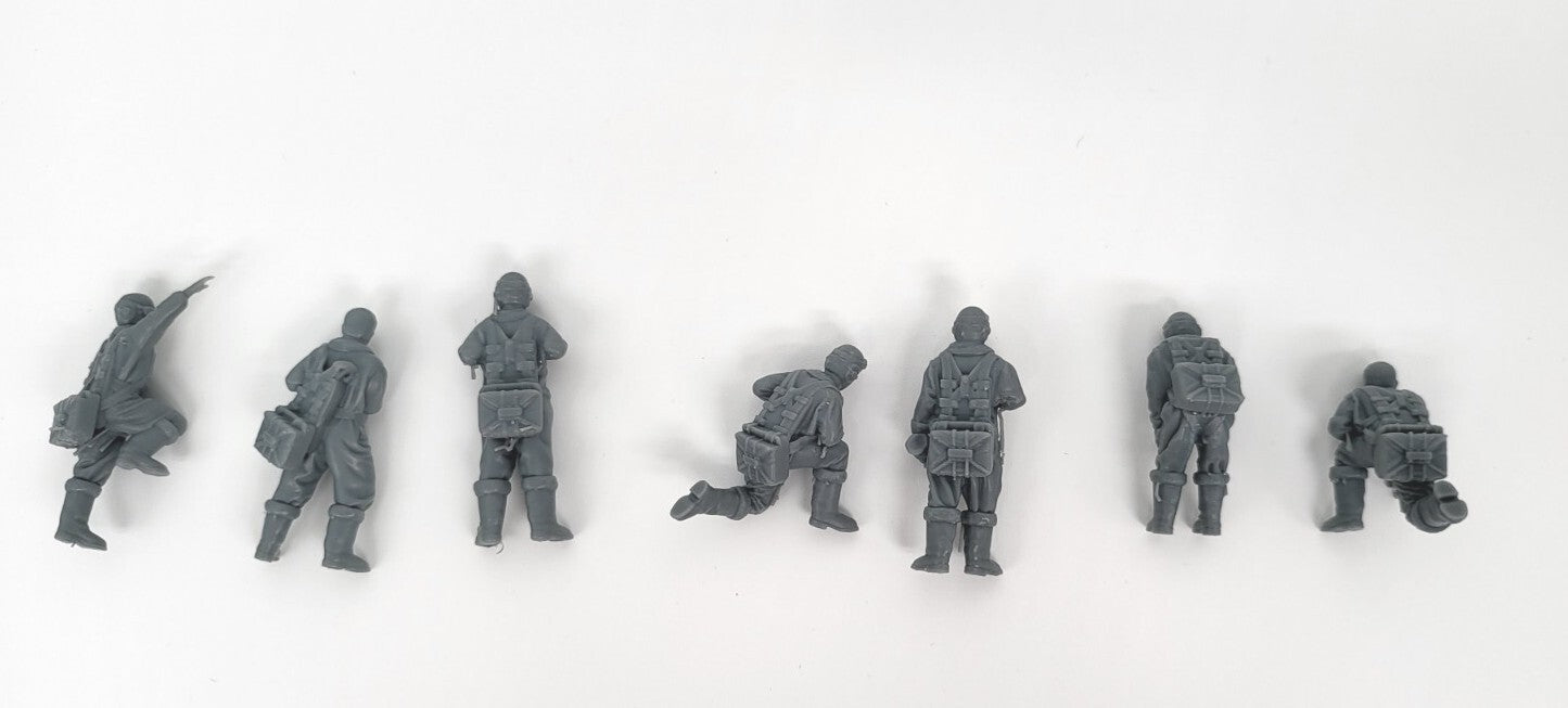 1/48  7 Soviet  PILOTS  soviet USSR WW2