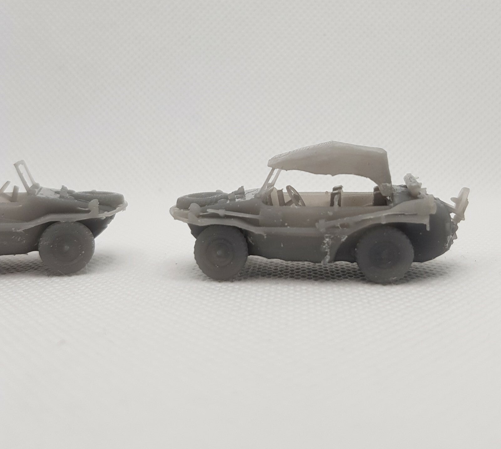 1:76   schwimmwagen x 2  WW2 german