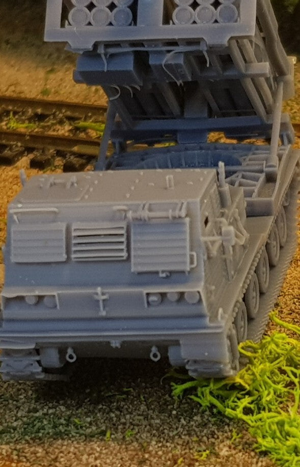 1:87 MLRS m270 US army