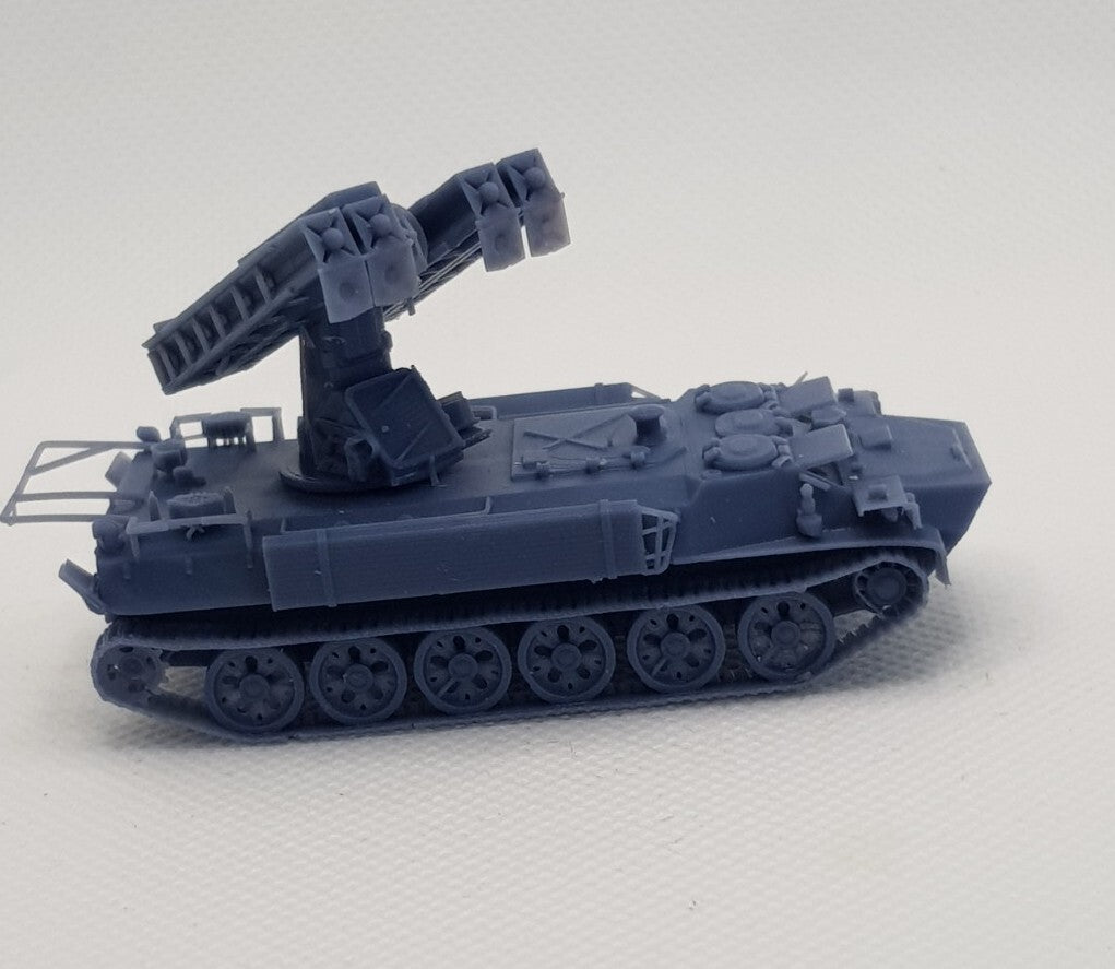 1:87 mt-lb  strela 10 ( SA 13 gopher )  russian soviet ukrainian army
