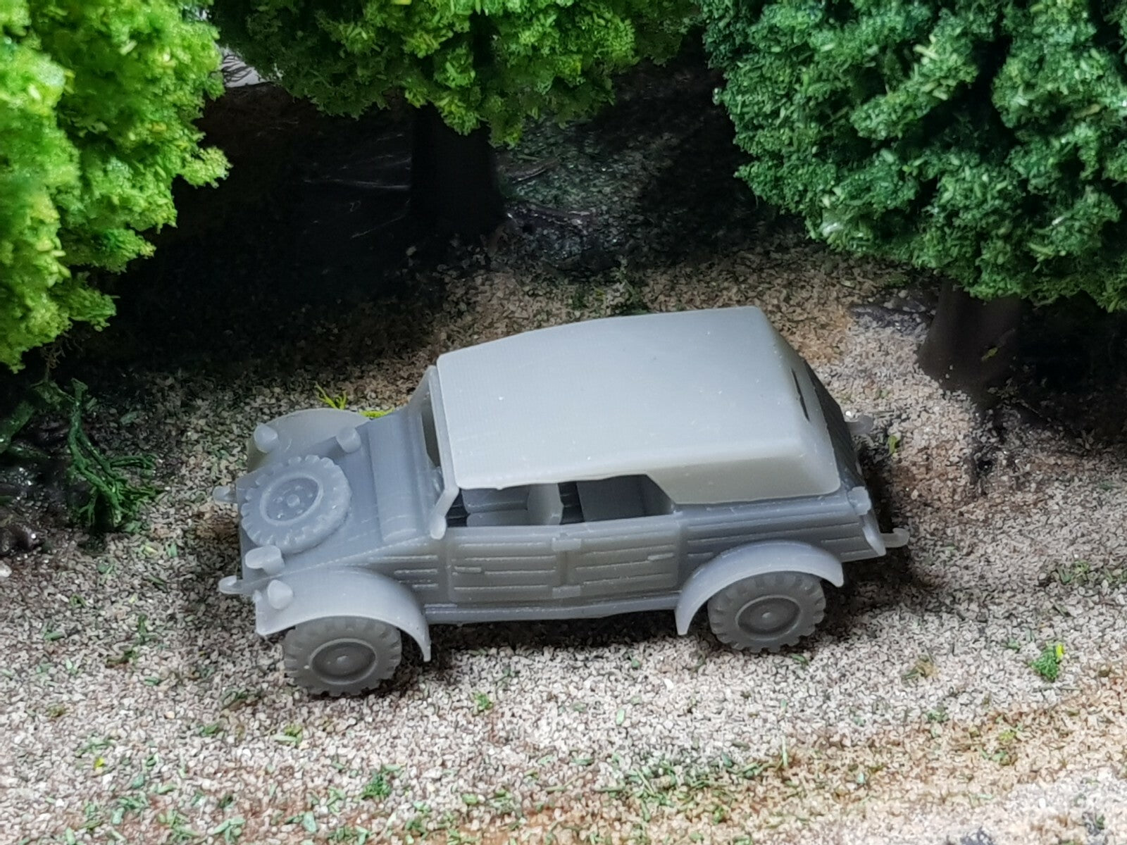 1:72   kubelwagen x 3  WW2 german