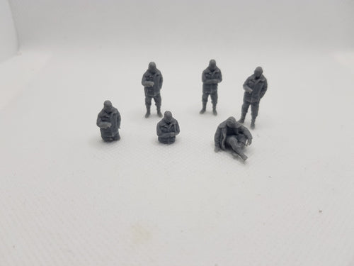 1/43  6 TANKS CREWS  soviet russian ukrainian