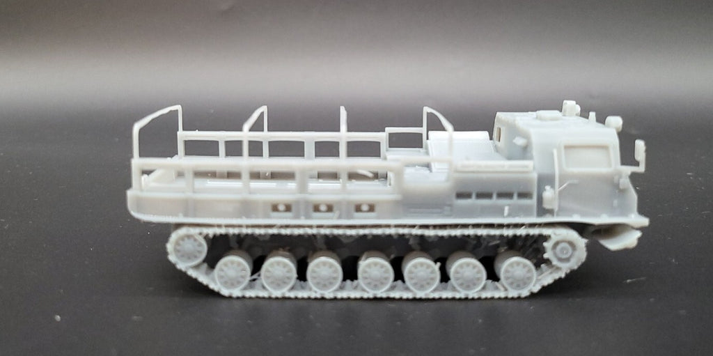 1:100 MT T tractor soviet  russian ukrainian army