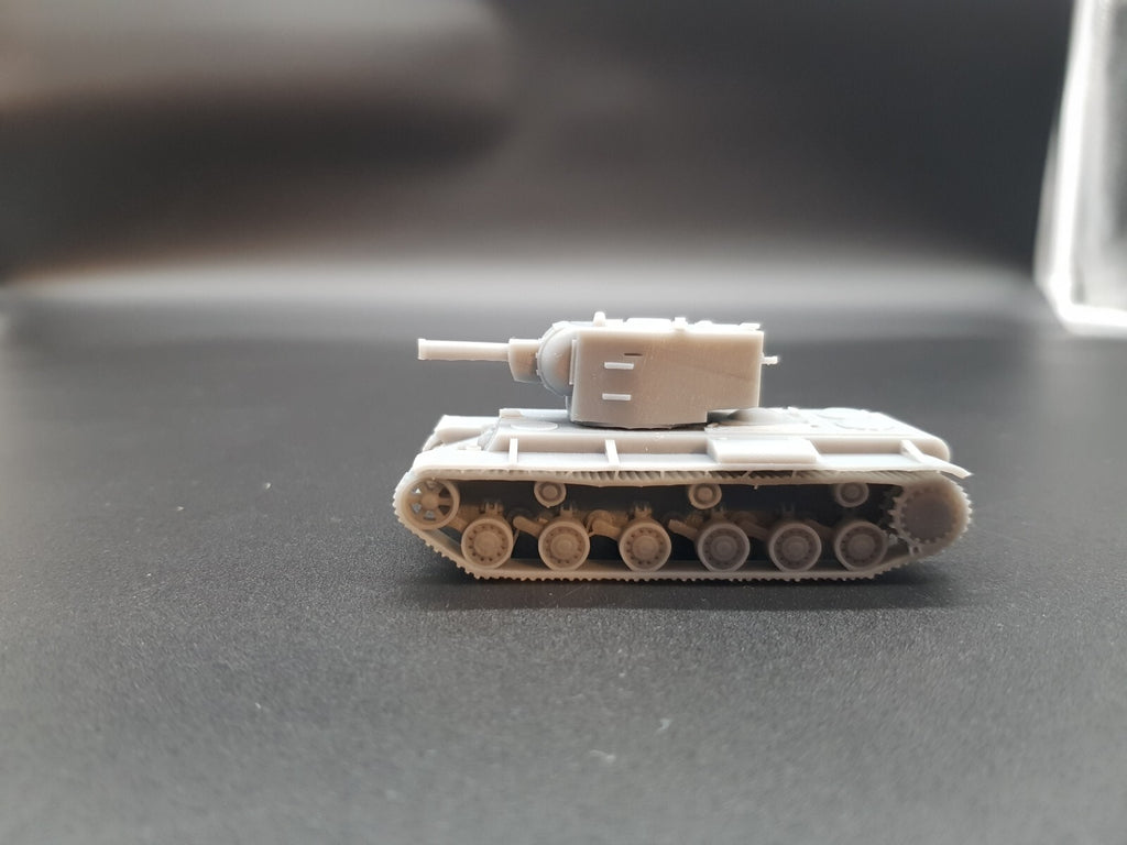 1:72 WW2 KV 2 Soviet Tank
