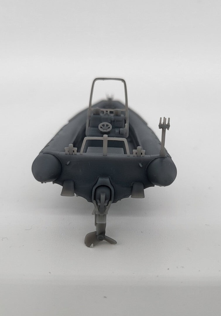 1:87  2 NAVY SEALS commando Boat