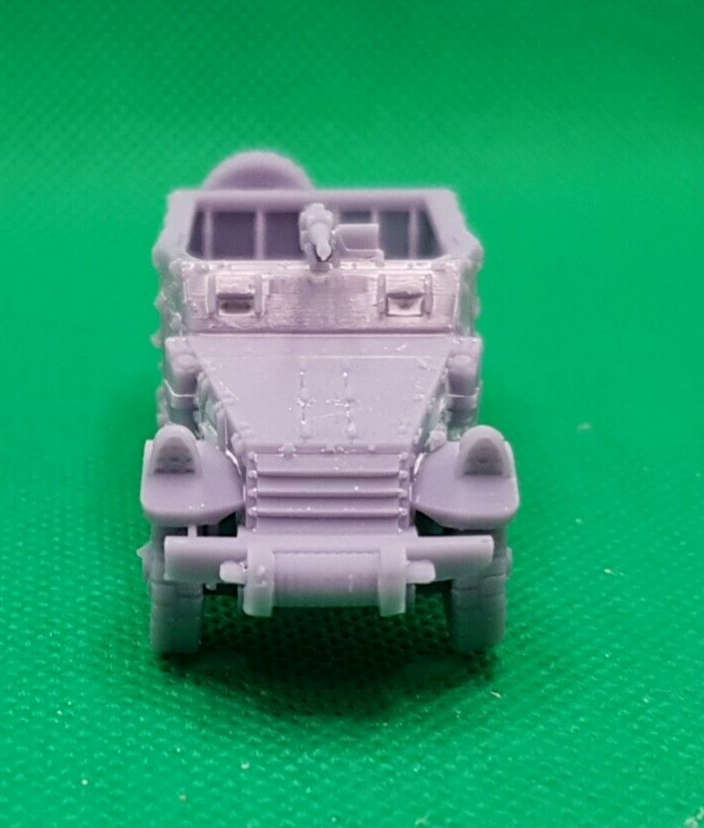 1:72 WW2 white M3 scout car