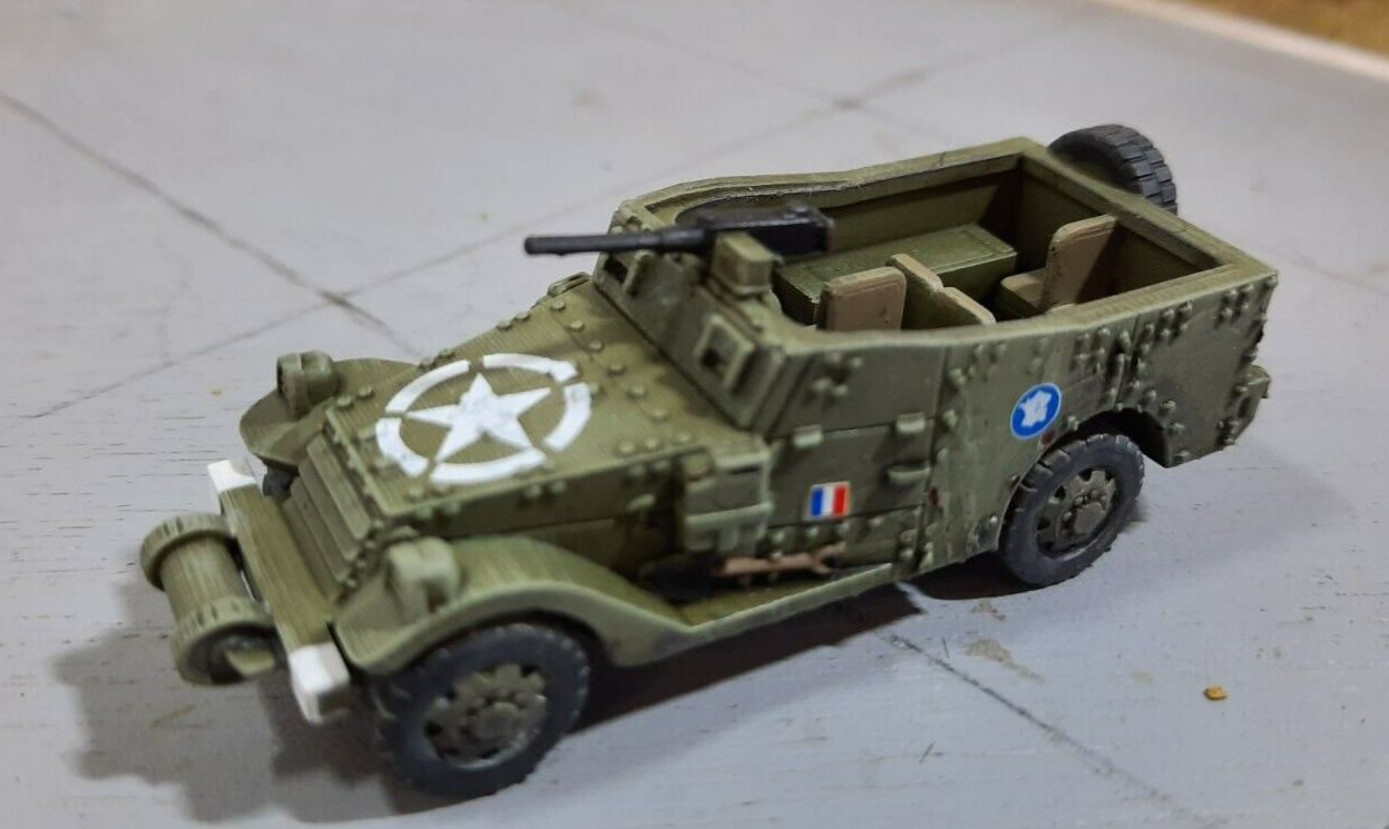 1:72 WW2 white M3 scout car