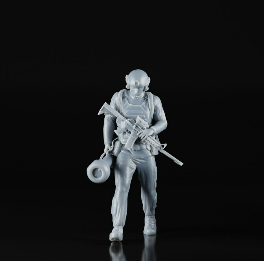 Ukrainian Soldiers x13 - 1/35 Scale - Javelin Stinger UAV Stugna - 3D Resin