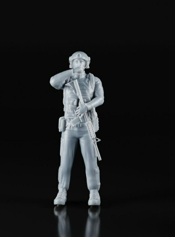 Ukrainian Soldiers x13 - 1/35 Scale - Javelin Stinger UAV Stugna - 3D Resin