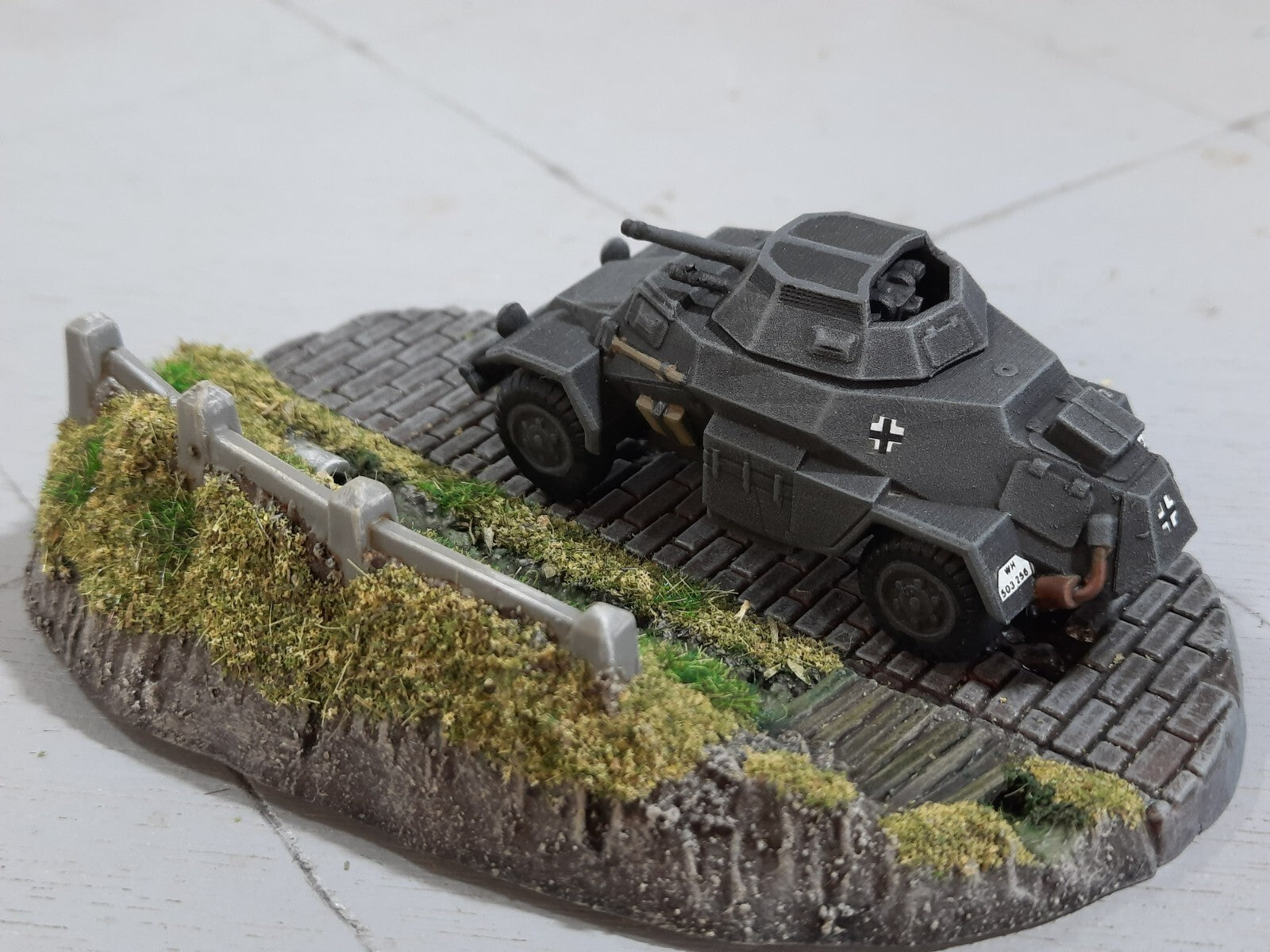 1:72 WW2 sdkfz 222