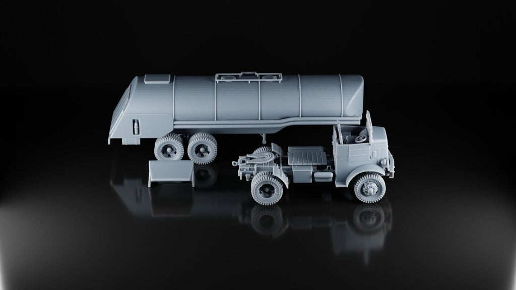 1:72 WW2 US Army Ww2 Autocar Tractor With Fuel Trailer